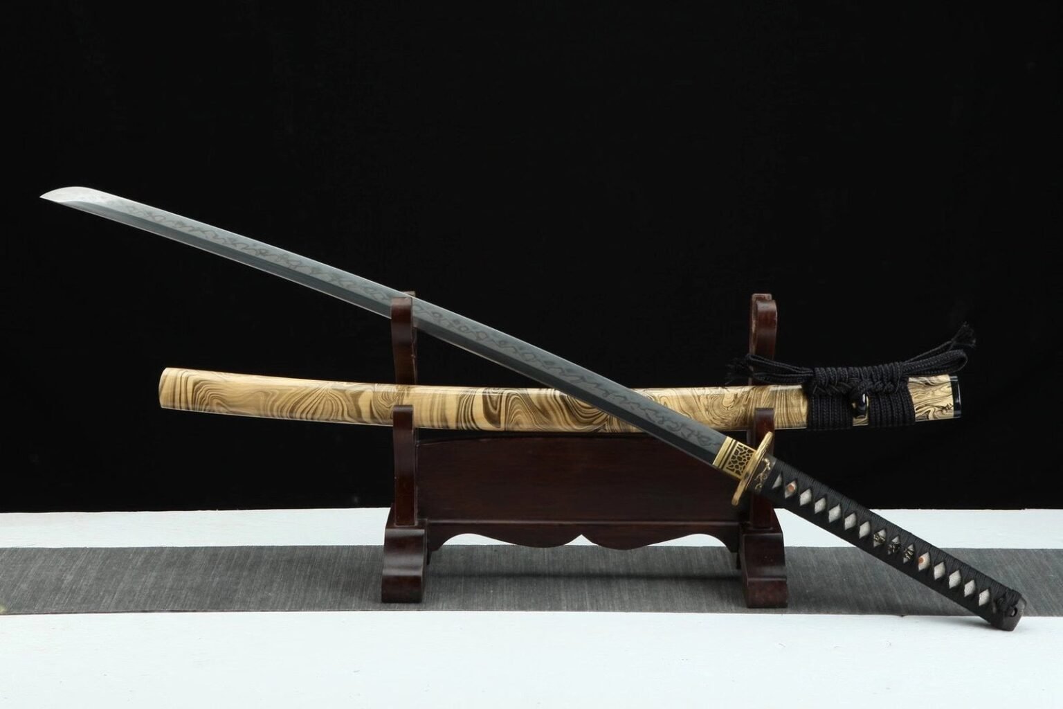 Black And Gold Sword - Katana UK